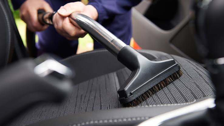 How to properly clean your car interior 